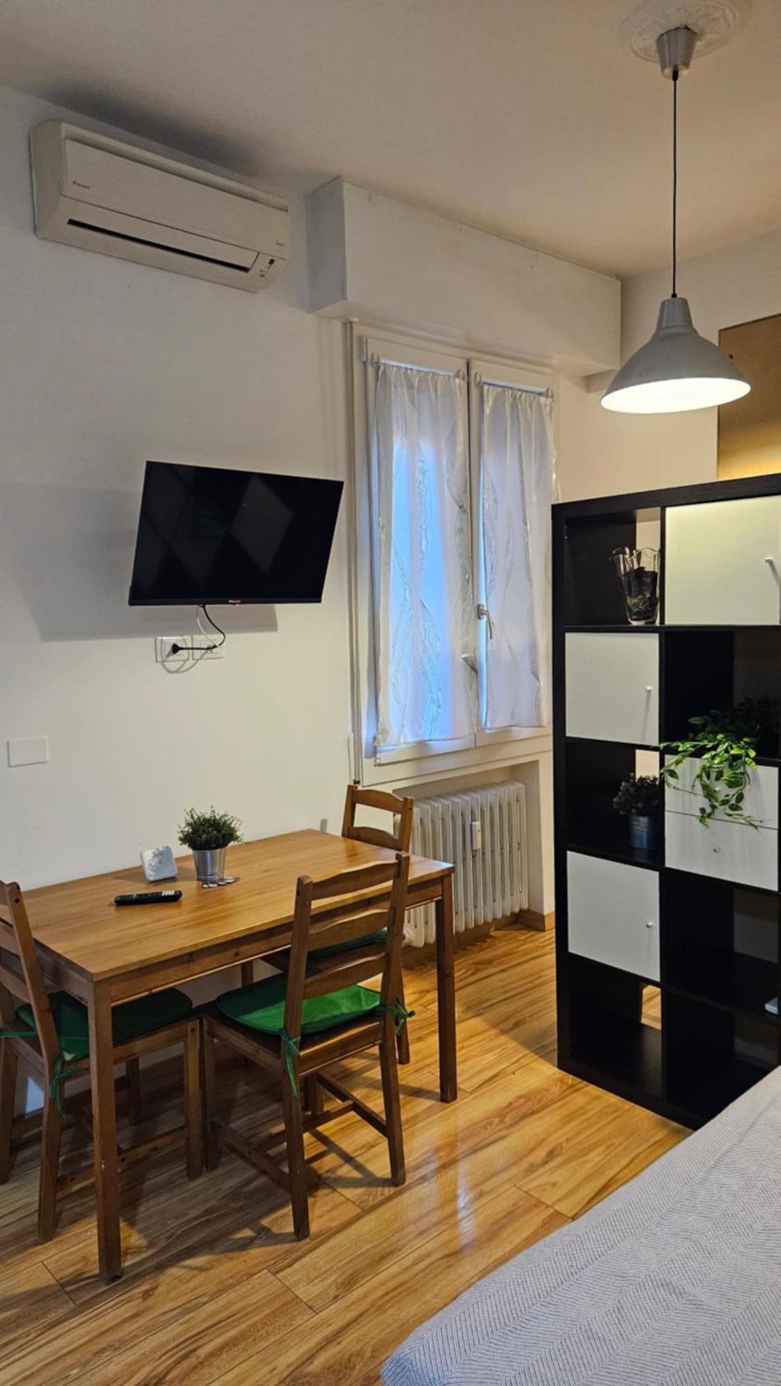 Residenza Ugo Bassi Apartment โบโลญญา ภายนอก รูปภาพ