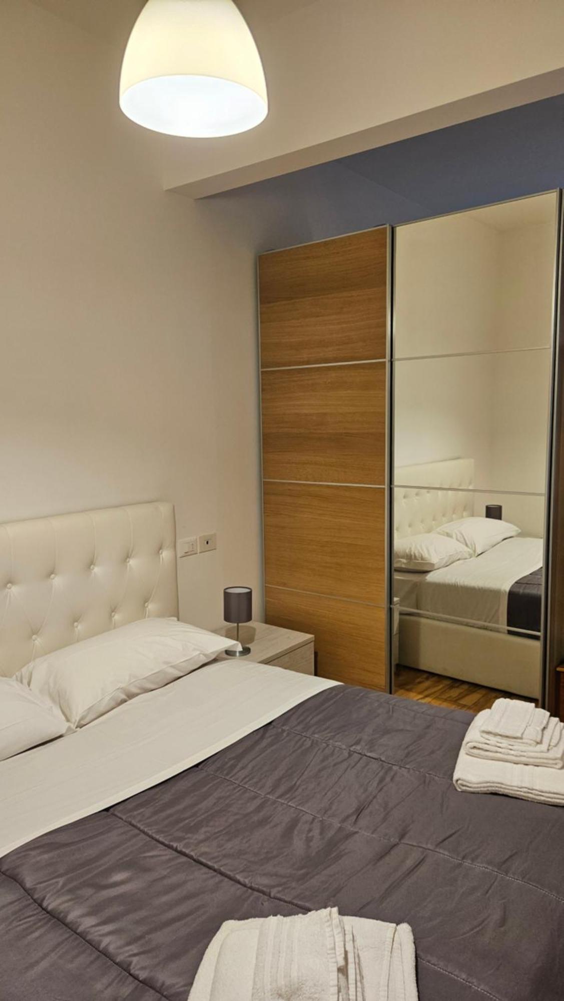 Residenza Ugo Bassi Apartment โบโลญญา ภายนอก รูปภาพ