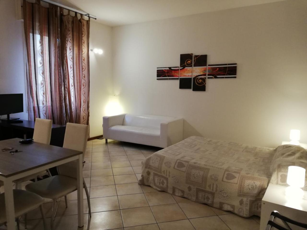 Residenza Ugo Bassi Apartment โบโลญญา ภายนอก รูปภาพ