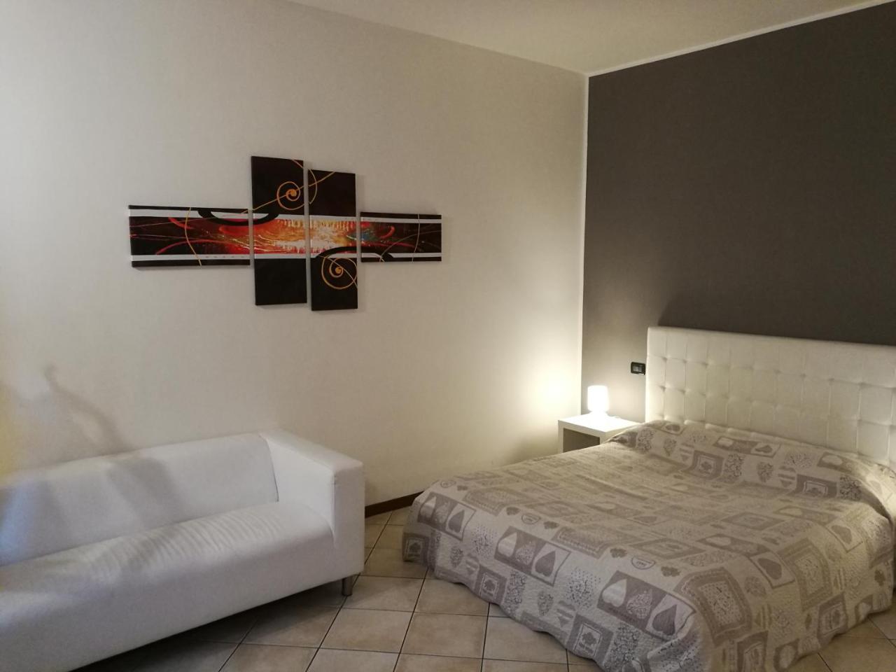 Residenza Ugo Bassi Apartment โบโลญญา ภายนอก รูปภาพ